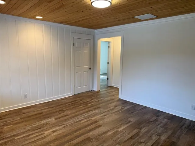 7105 Highway 92, Woodstock, Georgia 30189