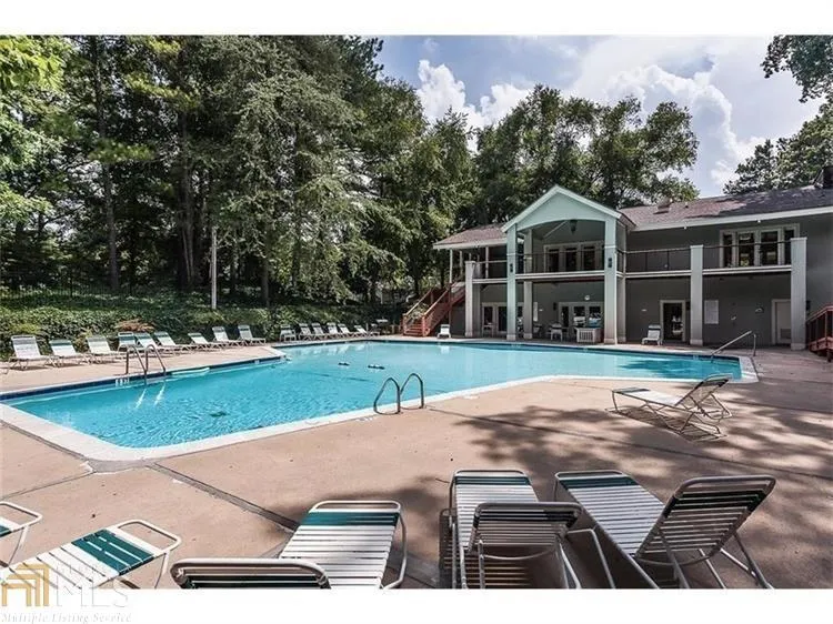 904 Garden Court, Atlanta, Georgia 30328, 2 Bedrooms Bedrooms, ,2 BathroomsBathrooms,Residential,Sold,904 Garden Court,6588838