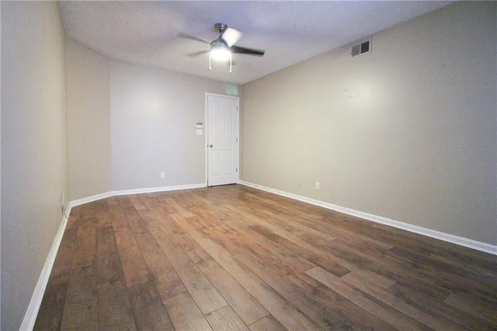 904 Garden Court, Atlanta, Georgia 30328, 2 Bedrooms Bedrooms, ,2 BathroomsBathrooms,Residential,Sold,904 Garden Court,6588838
