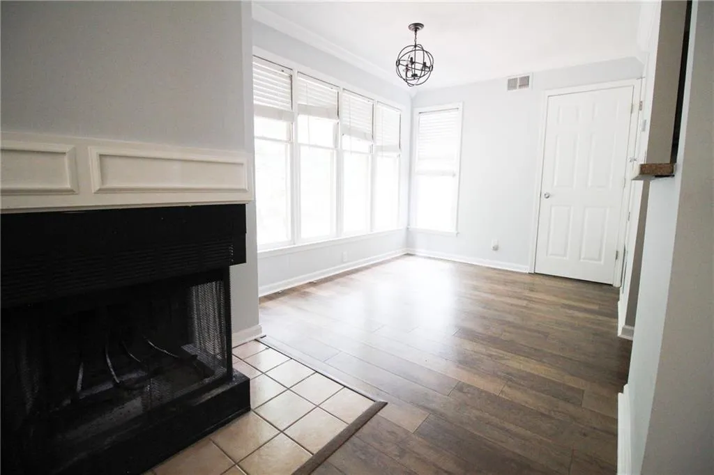 904 Garden Court, Atlanta, Georgia 30328, 2 Bedrooms Bedrooms, ,2 BathroomsBathrooms,Residential,Sold,904 Garden Court,6588838