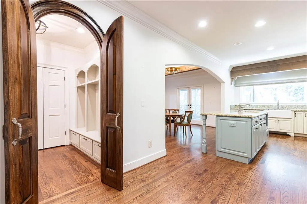 2966 Waverly Court Se, Atlanta, Georgia 30339, 5 Bedrooms Bedrooms, ,4 BathroomsBathrooms,Residential,For Sale,2966 Waverly Court Se,7610866