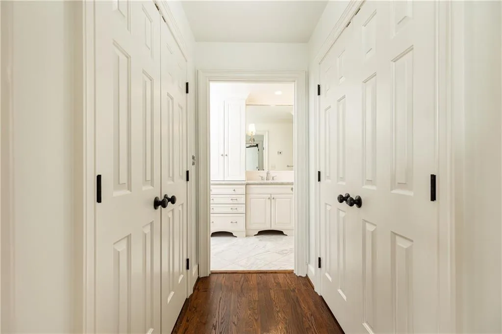 2966 Waverly Court Se, Atlanta, Georgia 30339, 5 Bedrooms Bedrooms, ,4 BathroomsBathrooms,Residential,For Sale,2966 Waverly Court Se,7610866
