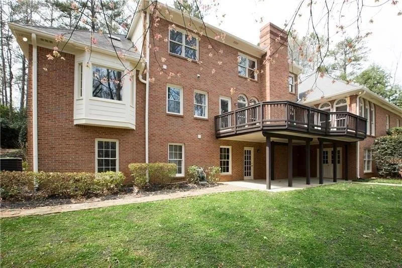 2980 Spalding Drive, Atlanta, Georgia 30350, 6 Bedrooms Bedrooms, ,5 BathroomsBathrooms,Residential,Sold,2980 Spalding Drive,6021842
