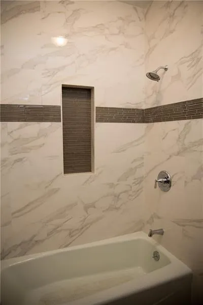 2980 Spalding Drive, Atlanta, Georgia 30350, 6 Bedrooms Bedrooms, ,5 BathroomsBathrooms,Residential,Sold,2980 Spalding Drive,6021842