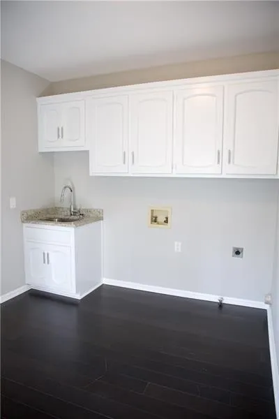 2980 Spalding Drive, Atlanta, Georgia 30350, 6 Bedrooms Bedrooms, ,5 BathroomsBathrooms,Residential,Sold,2980 Spalding Drive,6021842