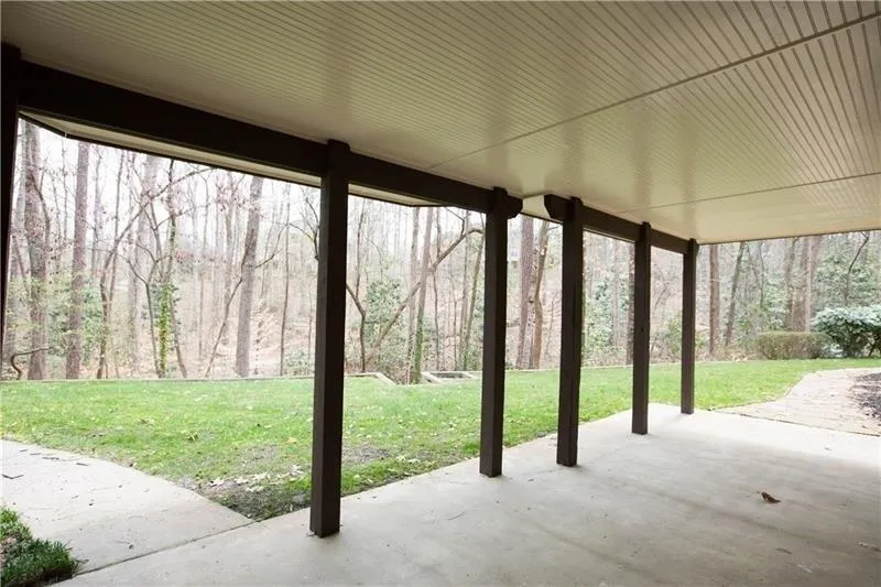 2980 Spalding Drive, Atlanta, Georgia 30350, 6 Bedrooms Bedrooms, ,5 BathroomsBathrooms,Residential,Sold,2980 Spalding Drive,6021842