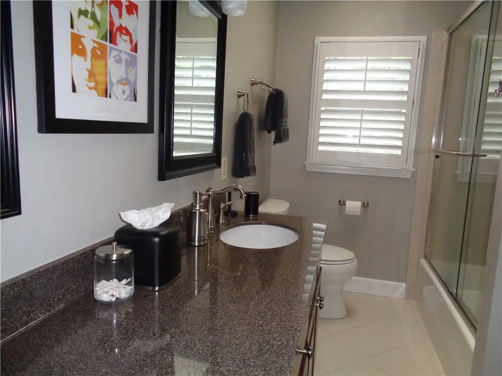 7720 Dunvegan Close, Sandy Springs, Georgia 30350, 4 Bedrooms Bedrooms, ,4 BathroomsBathrooms,Residential,Sold,7720 Dunvegan Close,5717018