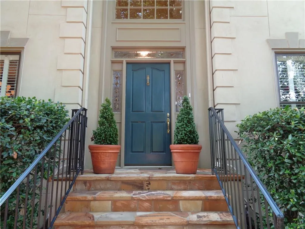 7720 Dunvegan Close, Sandy Springs, Georgia 30350, 4 Bedrooms Bedrooms, ,4 BathroomsBathrooms,Residential,Sold,7720 Dunvegan Close,5717018