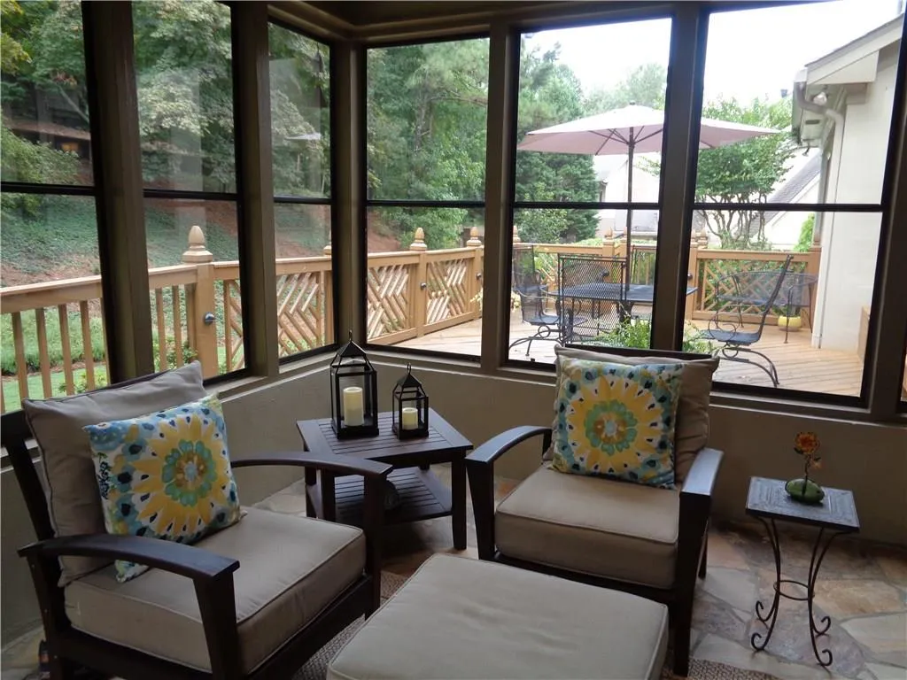 7720 Dunvegan Close, Sandy Springs, Georgia 30350, 4 Bedrooms Bedrooms, ,4 BathroomsBathrooms,Residential,Sold,7720 Dunvegan Close,5717018