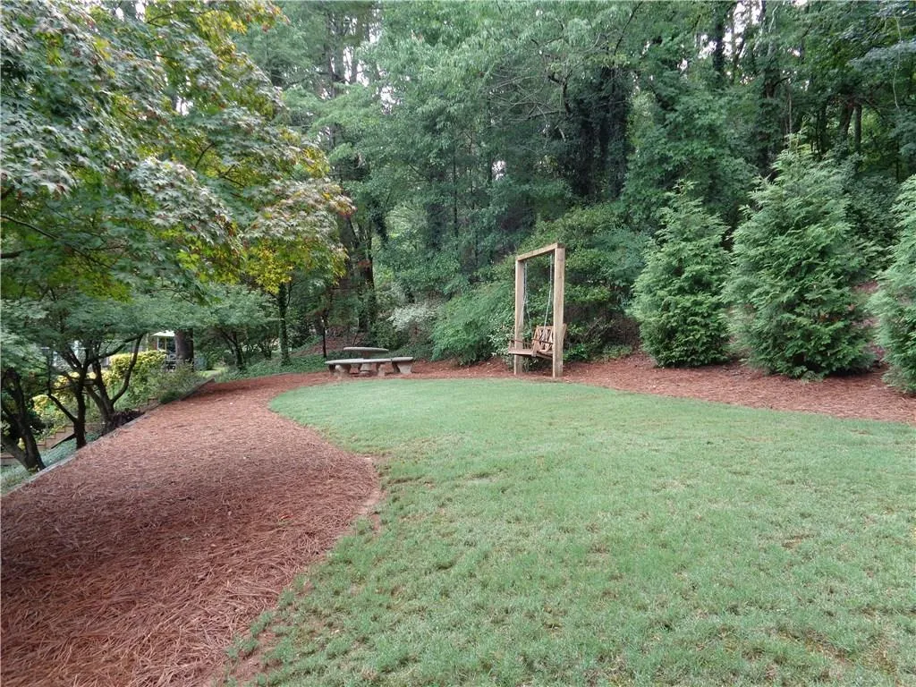 7720 Dunvegan Close, Sandy Springs, Georgia 30350, 4 Bedrooms Bedrooms, ,4 BathroomsBathrooms,Residential,Sold,7720 Dunvegan Close,5717018