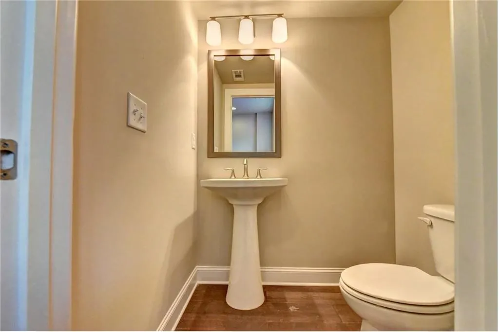 4356 Parkside Place, Atlanta, Georgia 30342, 2 Bedrooms Bedrooms, ,2 BathroomsBathrooms,Residential,Sold,4356 Parkside Place,5982450