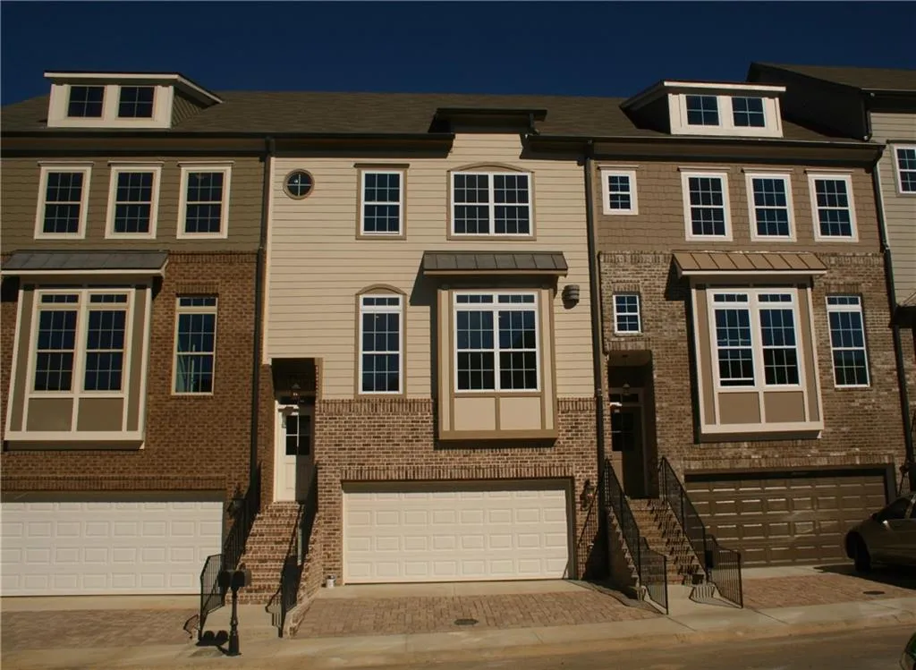 2105 Garrison Way Nw Unit 240, Atlanta, Georgia 30318, 3 Bedrooms Bedrooms, ,3 BathroomsBathrooms,Residential,Sold,2105 Garrison Way Nw Unit 240,5681013