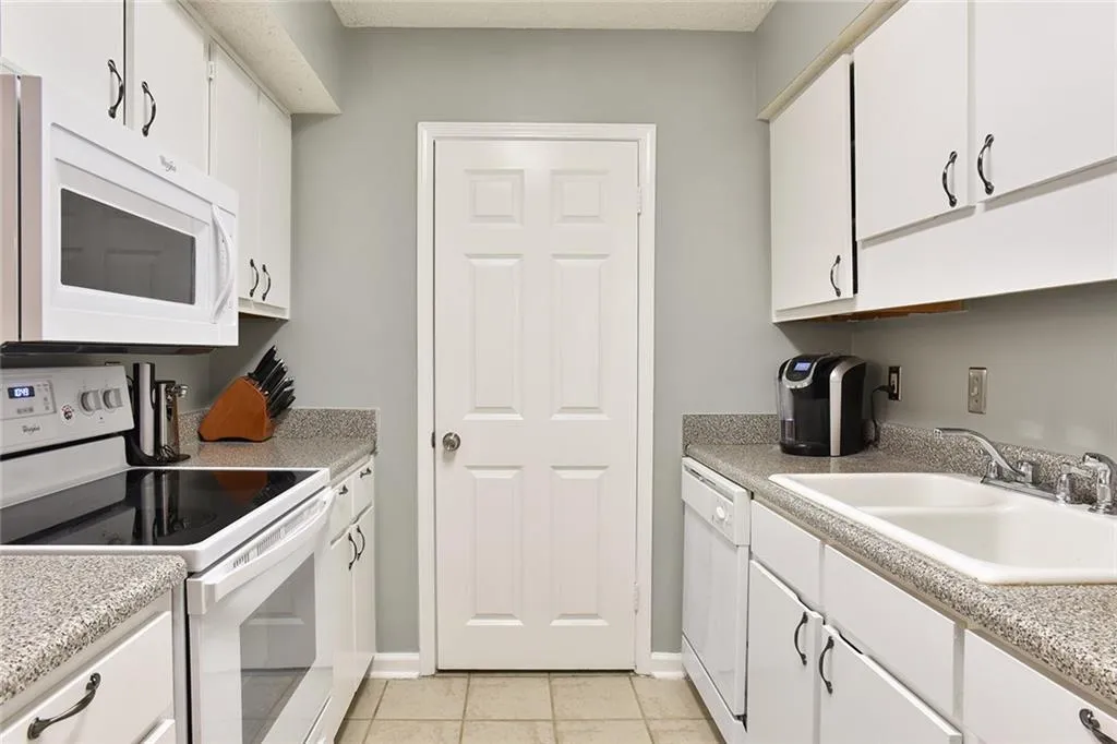 3009 Wingate Way, Atlanta, Georgia 30350, 1 Bedroom Bedrooms, ,1 BathroomBathrooms,Residential,Sold,3009 Wingate Way,5827281