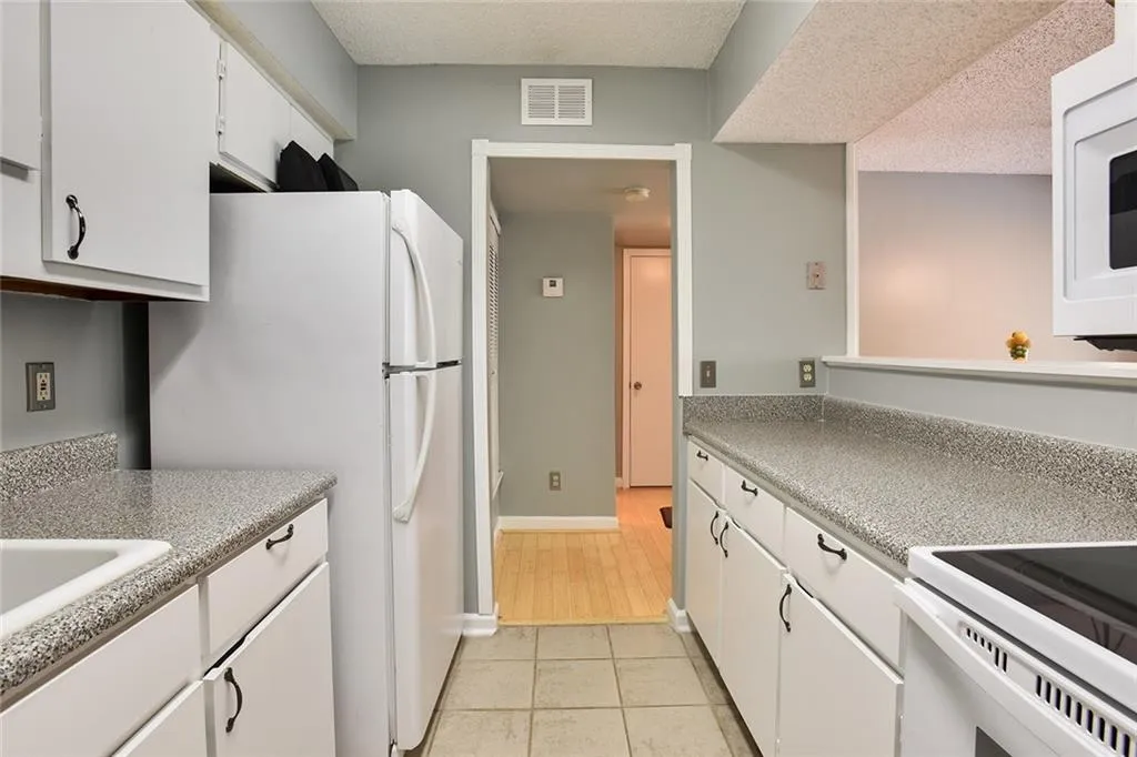 3009 Wingate Way, Atlanta, Georgia 30350, 1 Bedroom Bedrooms, ,1 BathroomBathrooms,Residential,Sold,3009 Wingate Way,5827281