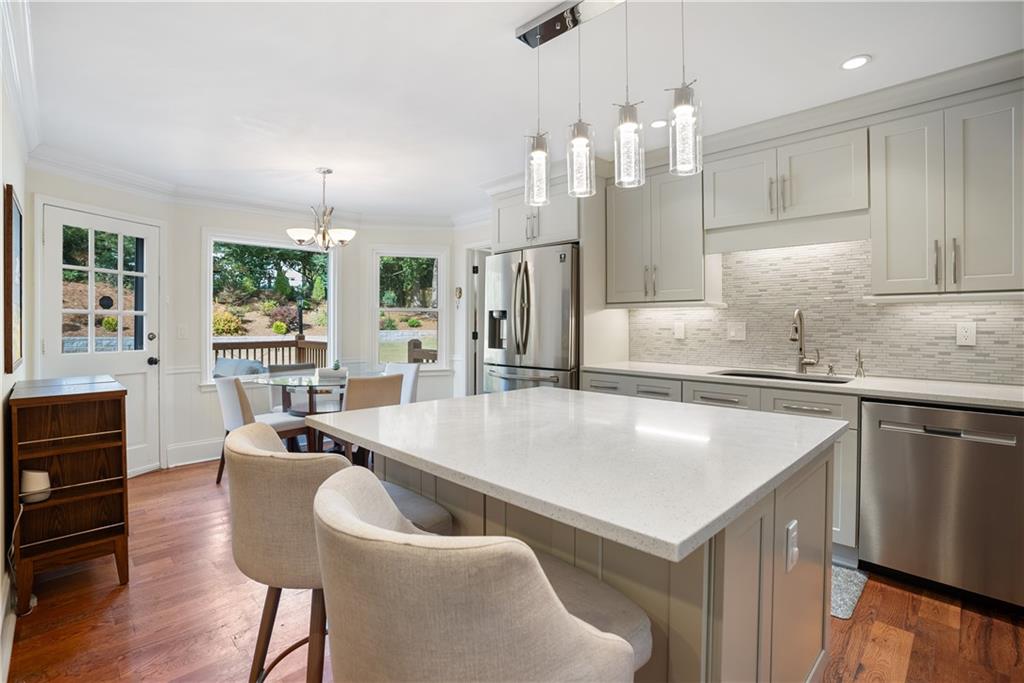 560 Tahoma Drive, Sandy Springs, Georgia 30350, 4 Bedrooms Bedrooms, ,2 BathroomsBathrooms,Residential,Sold,560 Tahoma Drive,7295183