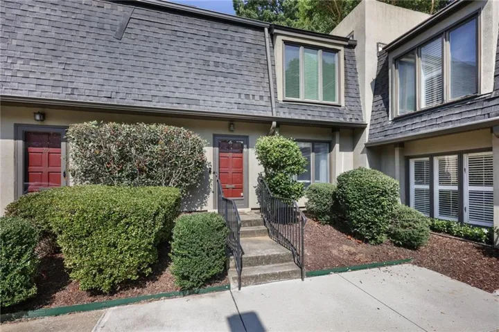 27 Ivy Ridge Ne, Atlanta, Georgia 30342