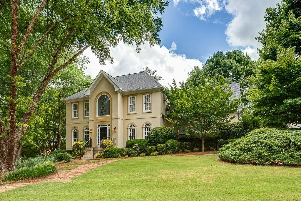 7445 Chestwick Court, Sandy Springs, Georgia 30350, 4 Bedrooms Bedrooms, ,4 BathroomsBathrooms,Residential,Sold,7445 Chestwick Court,5533552