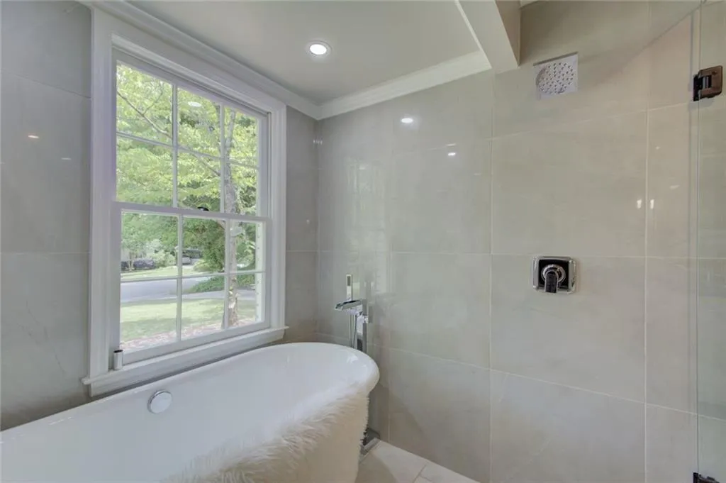 505 Dogwood Valley Drive, Sandy Springs, Georgia 30342, 6 Bedrooms Bedrooms, ,4 BathroomsBathrooms,Residential,Sold,505 Dogwood Valley Drive,6880756