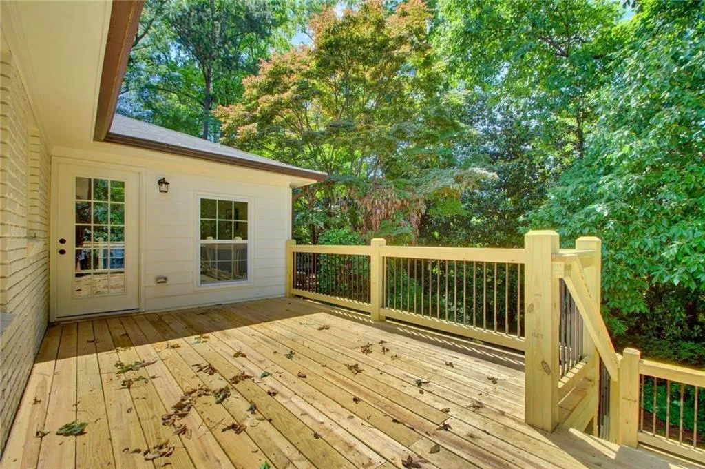 505 Dogwood Valley Drive, Sandy Springs, Georgia 30342, 6 Bedrooms Bedrooms, ,4 BathroomsBathrooms,Residential,Sold,505 Dogwood Valley Drive,6880756