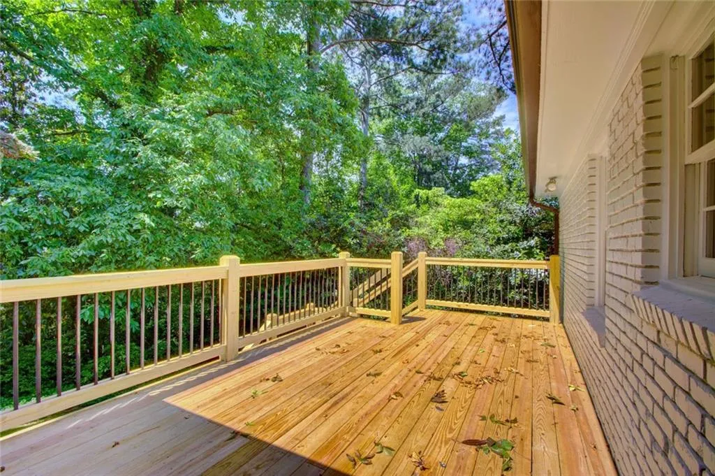 505 Dogwood Valley Drive, Sandy Springs, Georgia 30342, 6 Bedrooms Bedrooms, ,4 BathroomsBathrooms,Residential,Sold,505 Dogwood Valley Drive,6880756