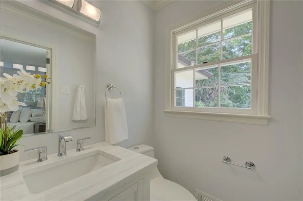505 Dogwood Valley Drive, Sandy Springs, Georgia 30342, 6 Bedrooms Bedrooms, ,4 BathroomsBathrooms,Residential,Sold,505 Dogwood Valley Drive,6880756