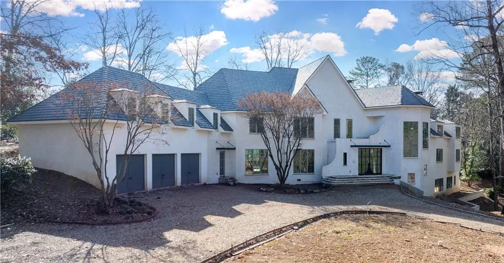 1890 W Paces Ferry Road Nw, Atlanta, Georgia 30327, 6 Bedrooms Bedrooms, ,7 BathroomsBathrooms,Residential,For Sale,1890 W Paces Ferry Road Nw,7503183