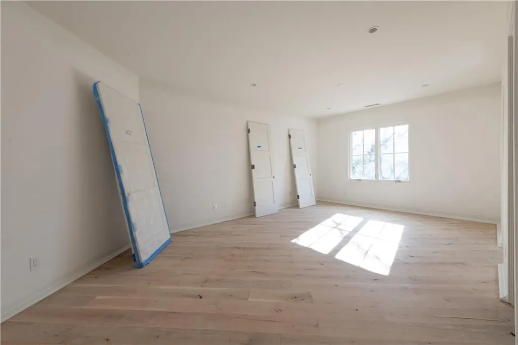 1890 W Paces Ferry Road Nw, Atlanta, Georgia 30327, 6 Bedrooms Bedrooms, ,7 BathroomsBathrooms,Residential,For Sale,1890 W Paces Ferry Road Nw,7503183