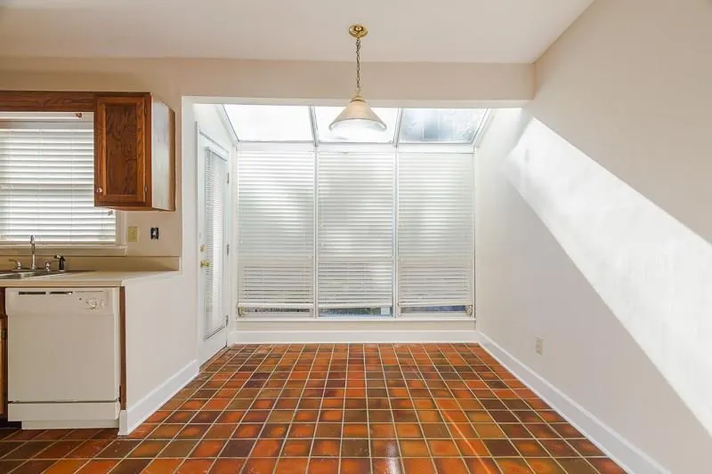 7500 Roswell Road Unit 23, Atlanta, Georgia 30350, 2 Bedrooms Bedrooms, ,2 BathroomsBathrooms,Residential,Sold,7500 Roswell Road Unit 23,5760934