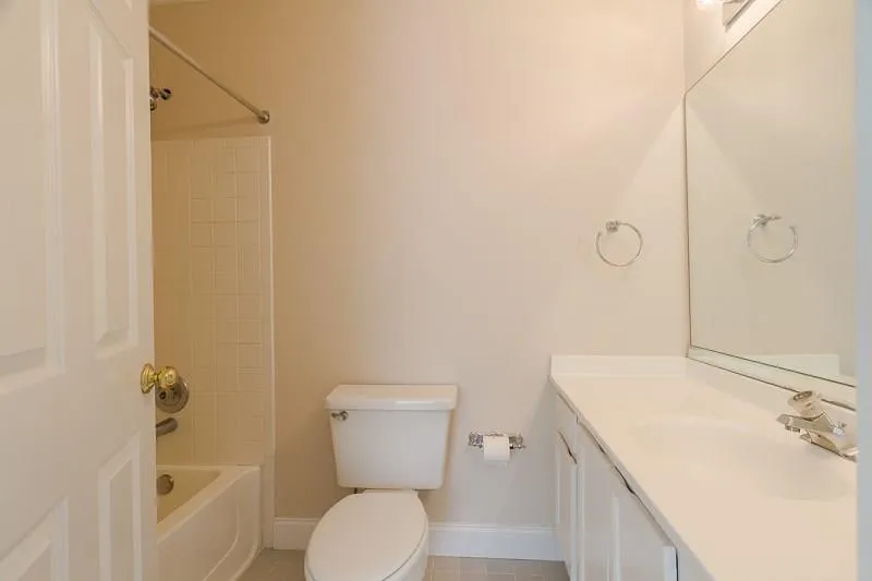 7500 Roswell Road Unit 23, Atlanta, Georgia 30350, 2 Bedrooms Bedrooms, ,2 BathroomsBathrooms,Residential,Sold,7500 Roswell Road Unit 23,5760934
