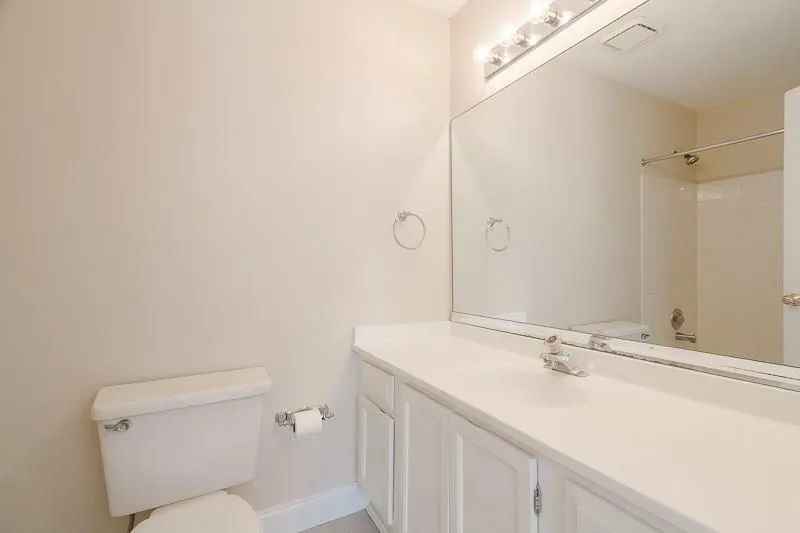 7500 Roswell Road Unit 23, Atlanta, Georgia 30350, 2 Bedrooms Bedrooms, ,2 BathroomsBathrooms,Residential,Sold,7500 Roswell Road Unit 23,5760934