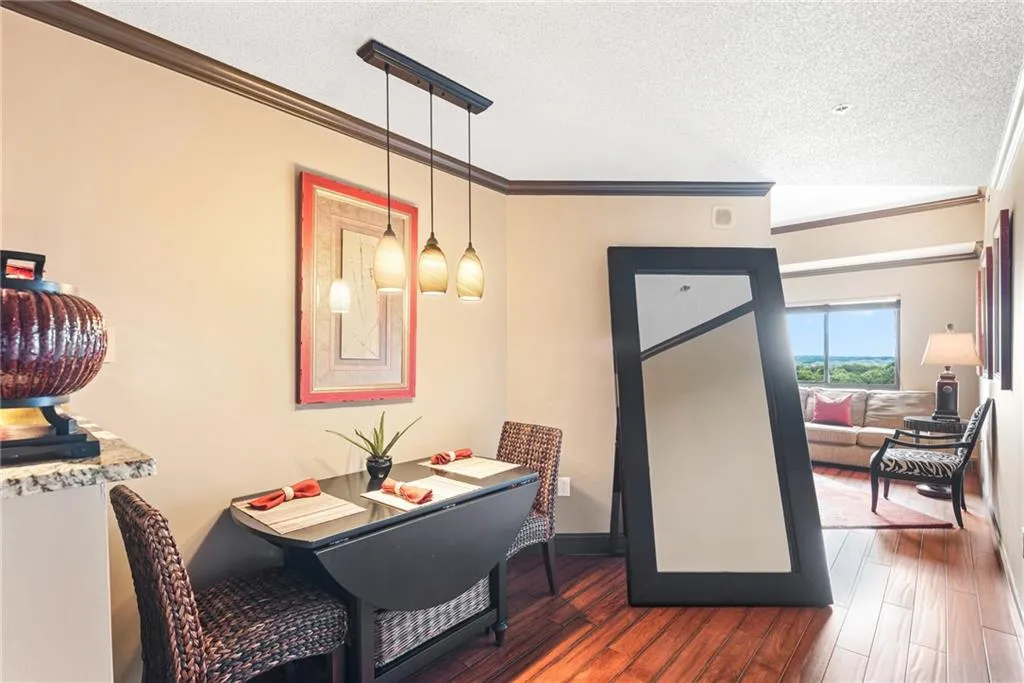 795 Hammond Drive Unit 2111, Sandy Springs, Georgia 30328, 1 Bedroom Bedrooms, ,1 BathroomBathrooms,Residential,Sold,795 Hammond Drive Unit 2111,6907282