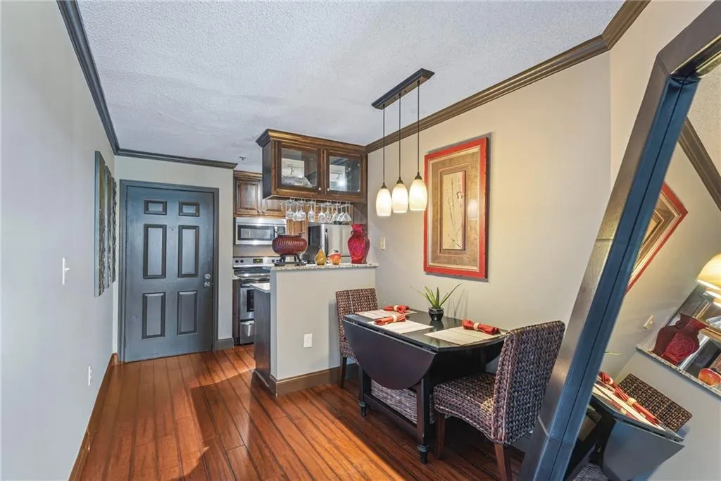 795 Hammond Drive Unit 2111, Sandy Springs, Georgia 30328, 1 Bedroom Bedrooms, ,1 BathroomBathrooms,Residential,Sold,795 Hammond Drive Unit 2111,6907282