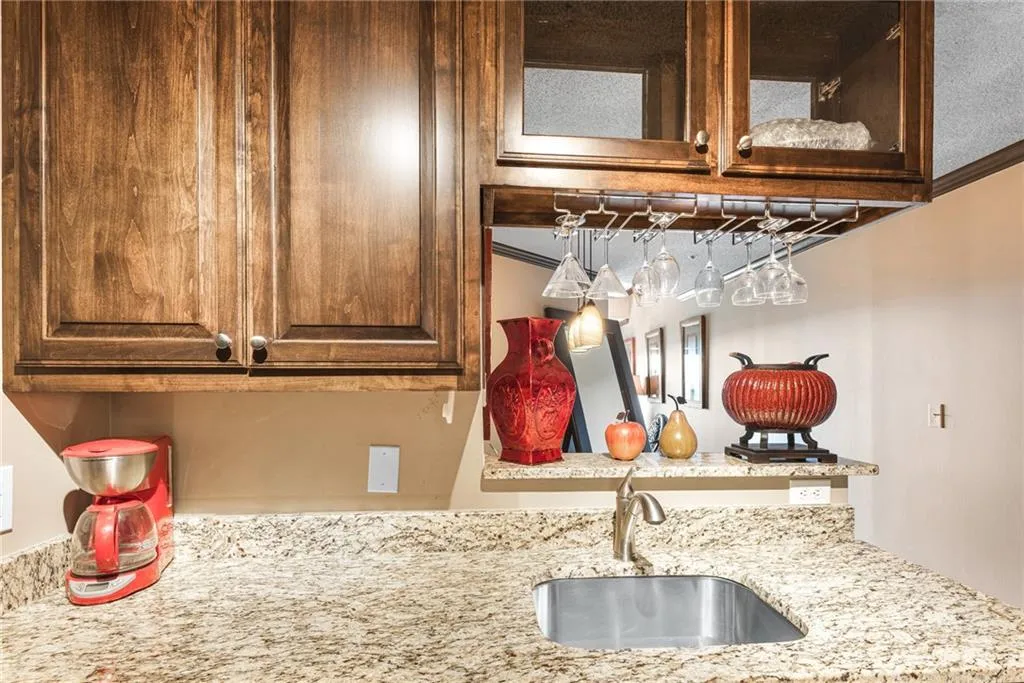 795 Hammond Drive Unit 2111, Sandy Springs, Georgia 30328, 1 Bedroom Bedrooms, ,1 BathroomBathrooms,Residential,Sold,795 Hammond Drive Unit 2111,6907282