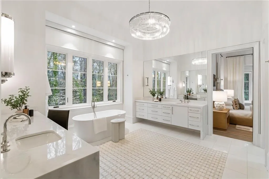 5245 Kenbrook Way, Sandy Springs, Georgia 30327, 6 Bedrooms Bedrooms, ,7 BathroomsBathrooms,Residential,For Sale,5245 Kenbrook Way,7715744