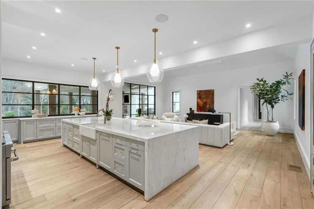 5245 Kenbrook Way, Sandy Springs, Georgia 30327, 6 Bedrooms Bedrooms, ,7 BathroomsBathrooms,Residential,For Sale,5245 Kenbrook Way,7715744