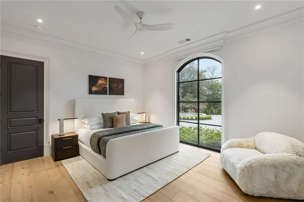 5245 Kenbrook Way, Sandy Springs, Georgia 30327, 6 Bedrooms Bedrooms, ,7 BathroomsBathrooms,Residential,For Sale,5245 Kenbrook Way,7715744