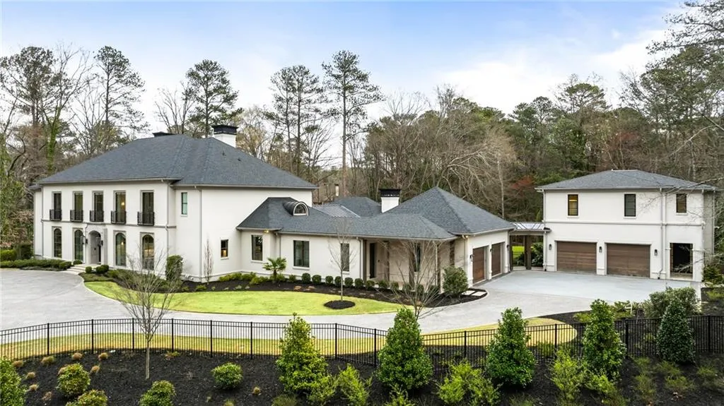 5245 Kenbrook Way, Sandy Springs, Georgia 30327, 6 Bedrooms Bedrooms, ,7 BathroomsBathrooms,Residential,For Sale,5245 Kenbrook Way,7715744