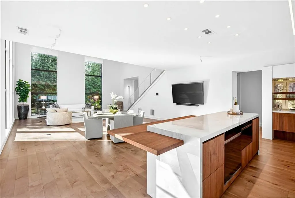 5245 Kenbrook Way, Sandy Springs, Georgia 30327, 6 Bedrooms Bedrooms, ,7 BathroomsBathrooms,Residential,For Sale,5245 Kenbrook Way,7715744