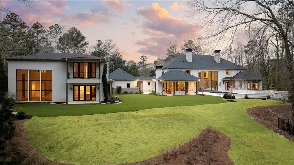 5245 Kenbrook Way, Sandy Springs, Georgia 30327, 6 Bedrooms Bedrooms, ,7 BathroomsBathrooms,Residential,For Sale,5245 Kenbrook Way,7715744