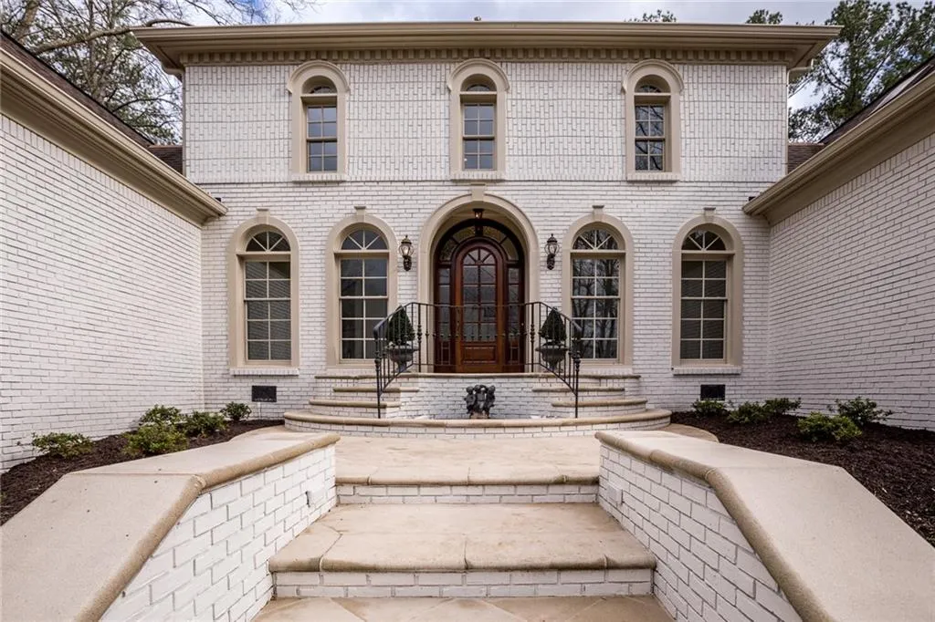 9190 Huntcliff Trace, Atlanta, Georgia 30350, 4 Bedrooms Bedrooms, ,3 BathroomsBathrooms,Residential,Sold,9190 Huntcliff Trace,6514006
