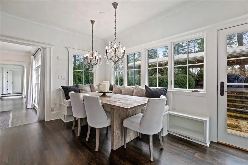 9190 Huntcliff Trace, Atlanta, Georgia 30350, 4 Bedrooms Bedrooms, ,3 BathroomsBathrooms,Residential,Sold,9190 Huntcliff Trace,6514006