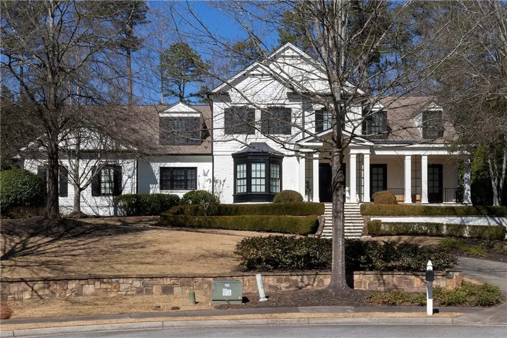 980 Fenimore Circle, Sandy Springs, Georgia 30350, 5 Bedrooms Bedrooms, ,6 BathroomsBathrooms,Residential,For Sale,980 Fenimore Circle,7719927