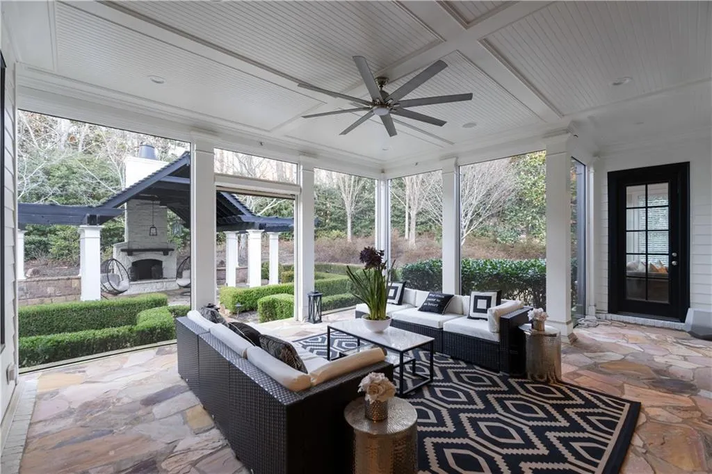 980 Fenimore Circle, Sandy Springs, Georgia 30350, 5 Bedrooms Bedrooms, ,6 BathroomsBathrooms,Residential,For Sale,980 Fenimore Circle,7719927