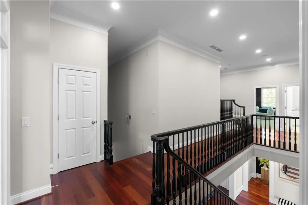 980 Fenimore Circle, Sandy Springs, Georgia 30350, 5 Bedrooms Bedrooms, ,6 BathroomsBathrooms,Residential,For Sale,980 Fenimore Circle,7719927