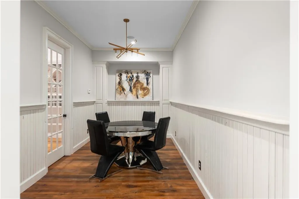 980 Fenimore Circle, Sandy Springs, Georgia 30350, 5 Bedrooms Bedrooms, ,6 BathroomsBathrooms,Residential,For Sale,980 Fenimore Circle,7719927