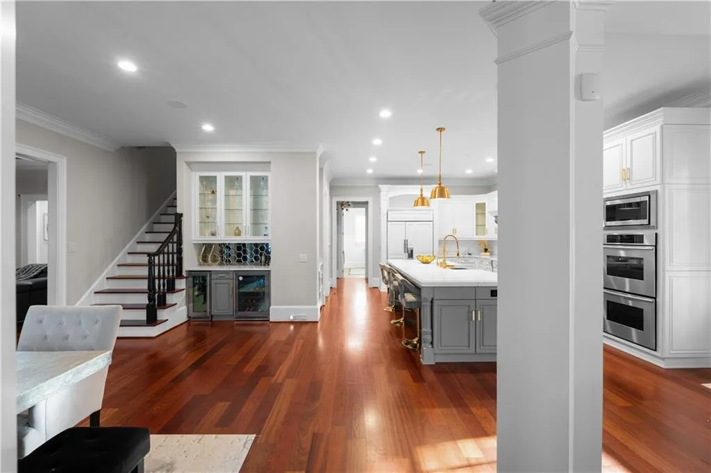 980 Fenimore Circle, Sandy Springs, Georgia 30350, 5 Bedrooms Bedrooms, ,6 BathroomsBathrooms,Residential,For Sale,980 Fenimore Circle,7719927