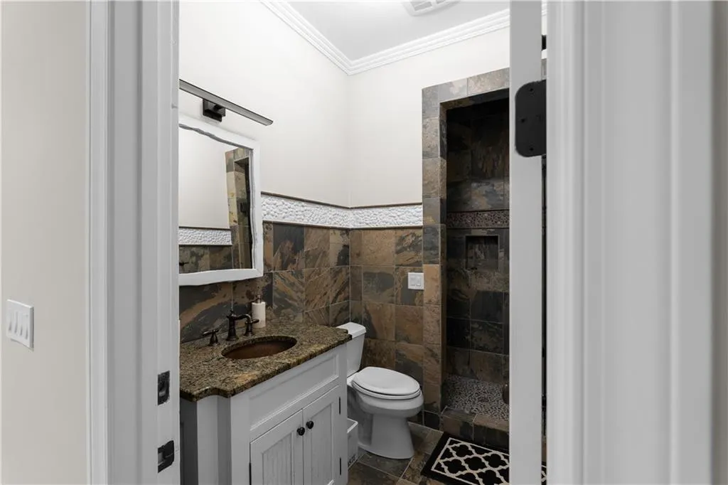 980 Fenimore Circle, Sandy Springs, Georgia 30350, 5 Bedrooms Bedrooms, ,6 BathroomsBathrooms,Residential,For Sale,980 Fenimore Circle,7719927