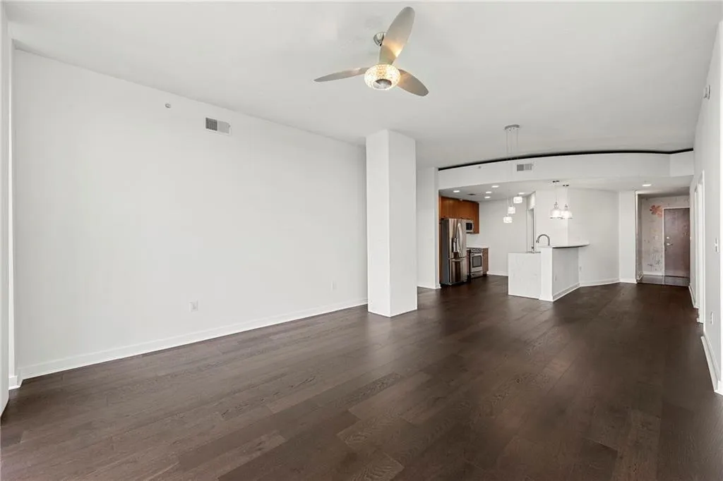 3300 Windy Ridge Parkway Se Unit 1110, Atlanta, Georgia 30339, 2 Bedrooms Bedrooms, ,2 BathroomsBathrooms,Residential,For Sale,3300 Windy Ridge Parkway Se Unit 1110,7630890