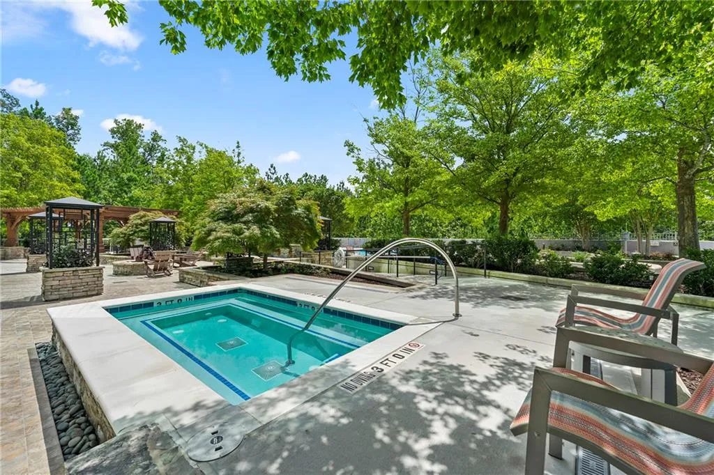 3300 Windy Ridge Parkway Se Unit 1110, Atlanta, Georgia 30339, 2 Bedrooms Bedrooms, ,2 BathroomsBathrooms,Residential,For Sale,3300 Windy Ridge Parkway Se Unit 1110,7630890