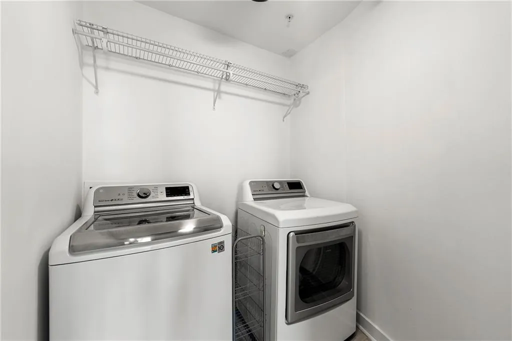 3300 Windy Ridge Parkway Se Unit 1110, Atlanta, Georgia 30339, 2 Bedrooms Bedrooms, ,2 BathroomsBathrooms,Residential,For Sale,3300 Windy Ridge Parkway Se Unit 1110,7630890